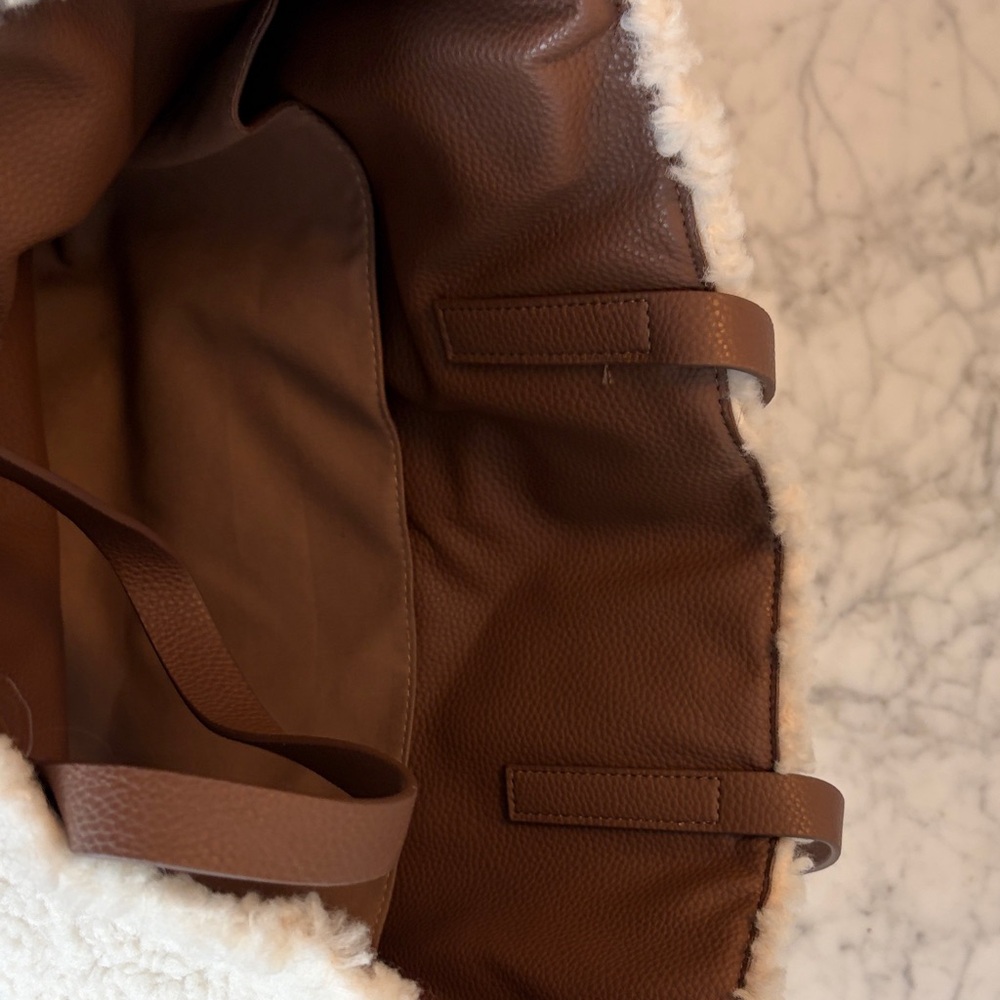 Cozy Cream Sherpa Tote Bag - Picture 3 of 5